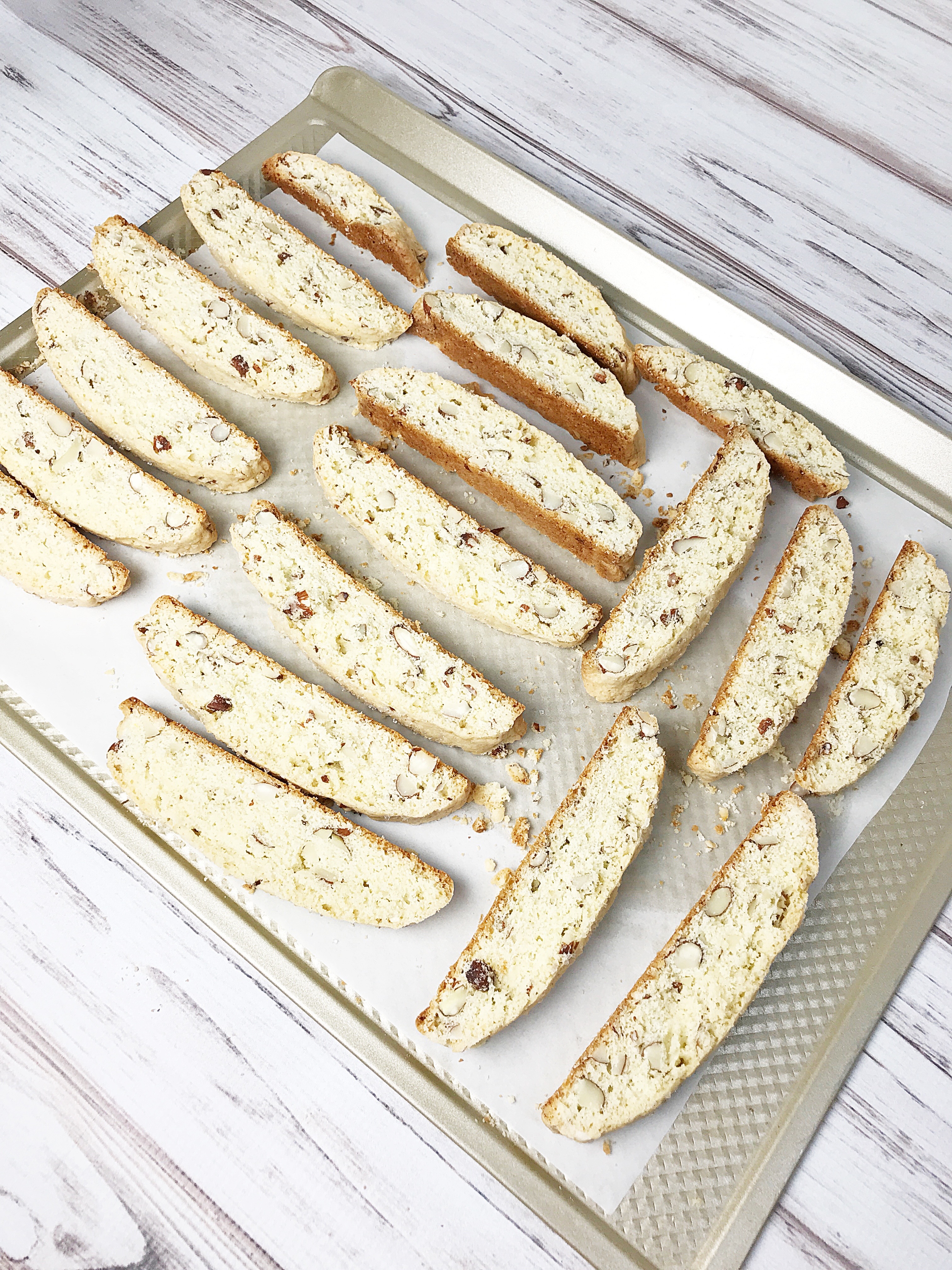 Vanilla Almond Biscotti - Kelly Lynn's Sweets And Treats