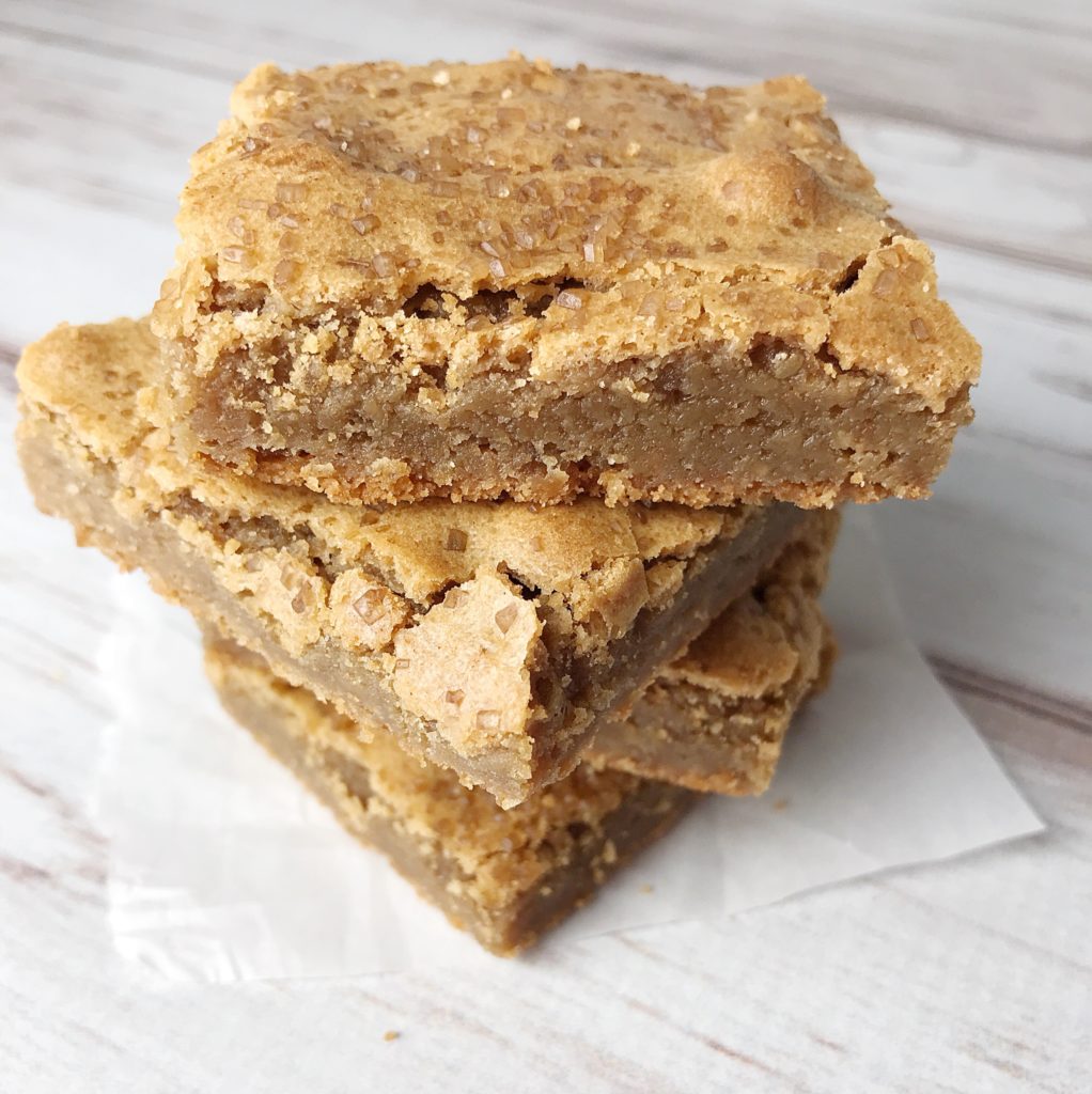 Maple Syrup Blondie Bars - Kelly Lynn's Sweets and Treats